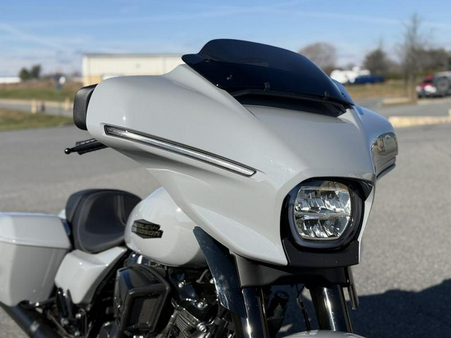 2025 Harley-Davidson® FLHX - Street Glide®