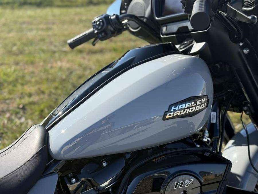 2025 Harley-Davidson® FLHX - Street Glide®