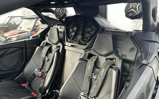 2025 Can-Am Maverick R X RS