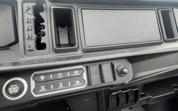 2026 Can-Am Defender MAX X mr with Half Doors HD11
