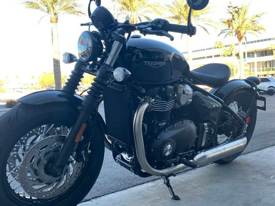 2024 Triumph Bonneville Bobber Jet Black