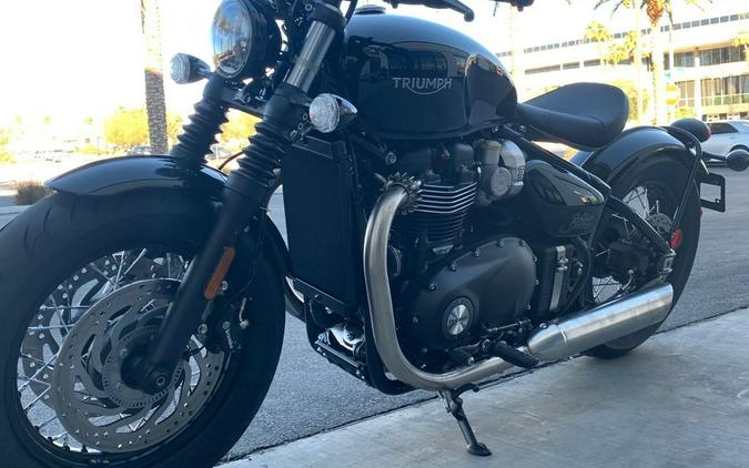 2024 Triumph Bonneville Bobber Jet Black