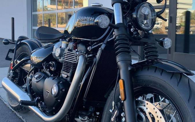 2024 Triumph Bonneville Bobber Jet Black