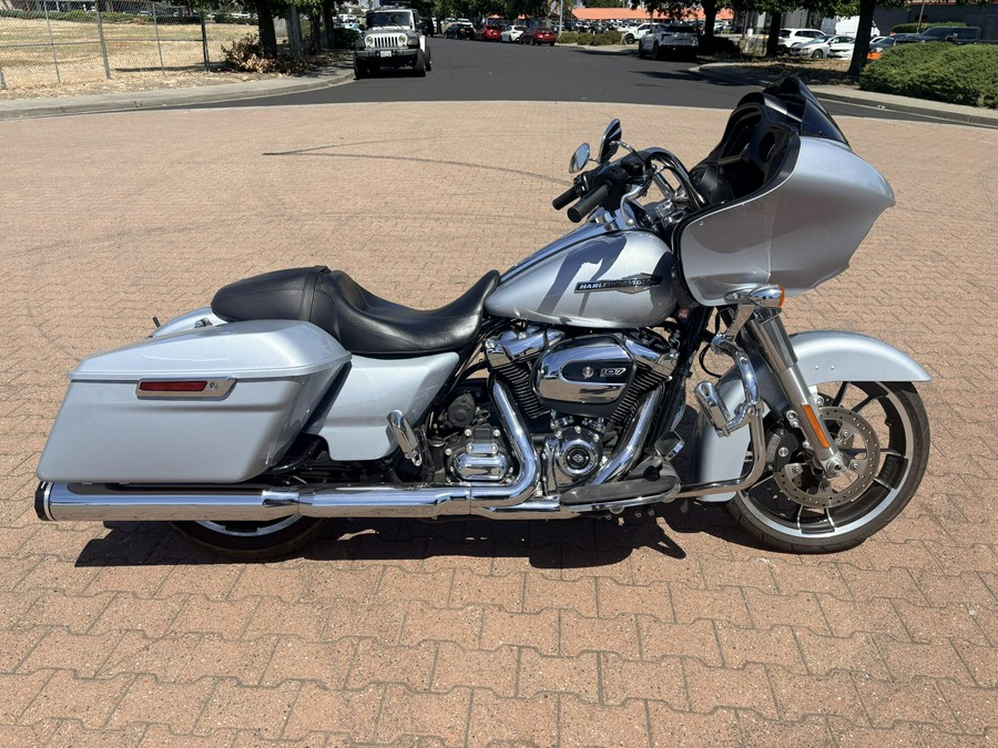 FLTRXS 2023 Road Glide® Special