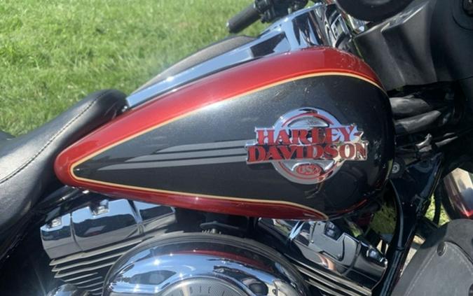 2007 Harley-Davidson® FLHTCU - Ultra Classic® Electra Glide®