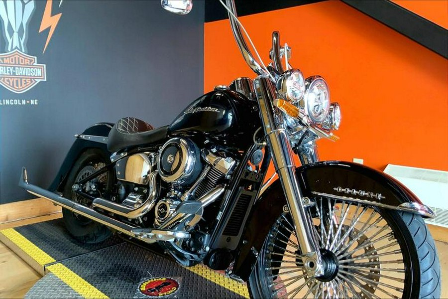 2019 Harley-Davidson® FLDE - Softail® Deluxe