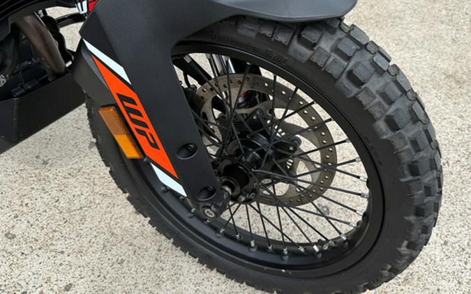 2023 KTM Adventure 390