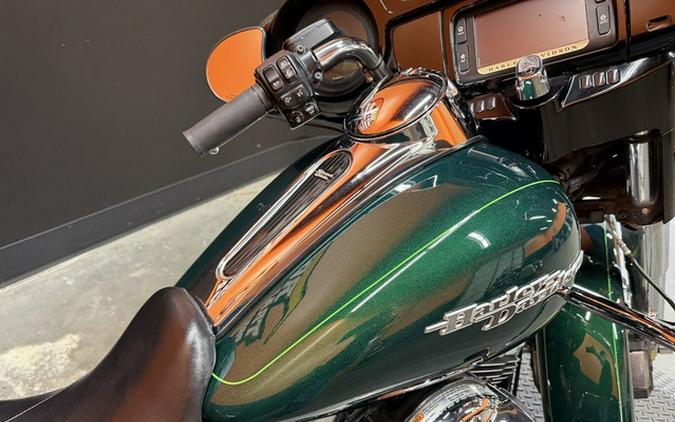 2015 Harley-Davidson Street Glide FLHXS - Special