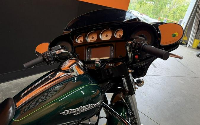 2015 Harley-Davidson Street Glide FLHXS - Special