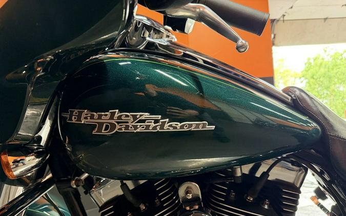 2015 Harley-Davidson Street Glide FLHXS - Special