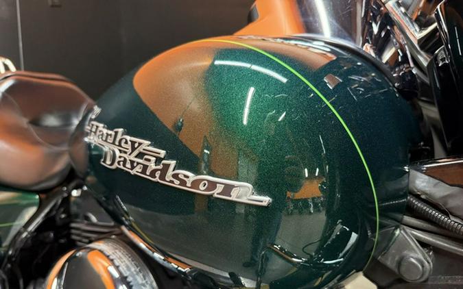 2015 Harley-Davidson Street Glide FLHXS - Special