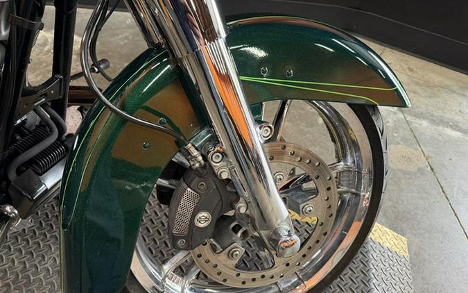 2015 Harley-Davidson Street Glide FLHXS - Special