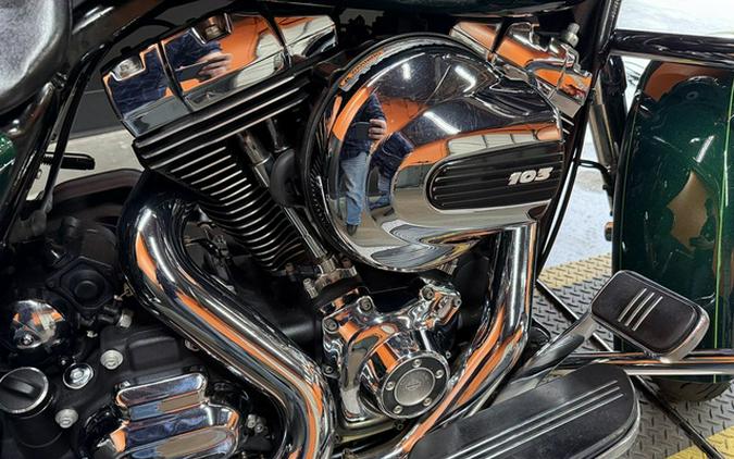 2015 Harley-Davidson Street Glide FLHXS - Special