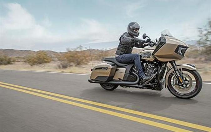 2020 Indian Motorcycle Challenger® Dark Horse®