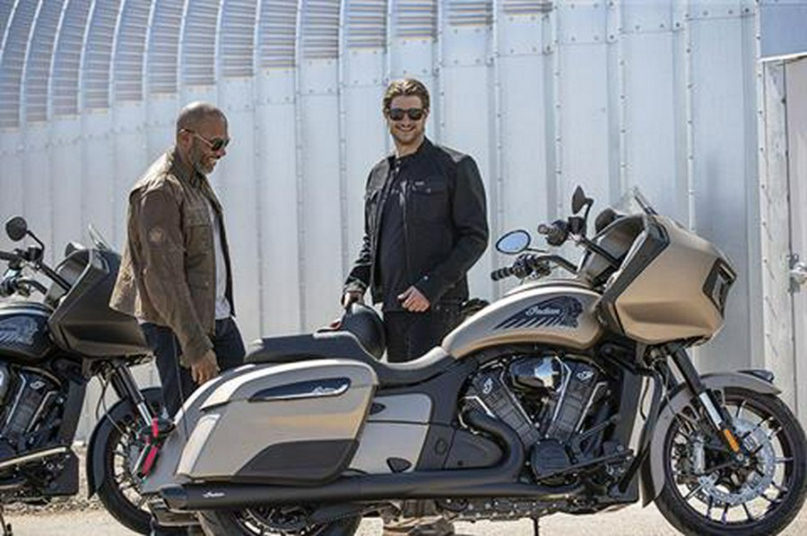 2020 Indian Motorcycle Challenger® Dark Horse®