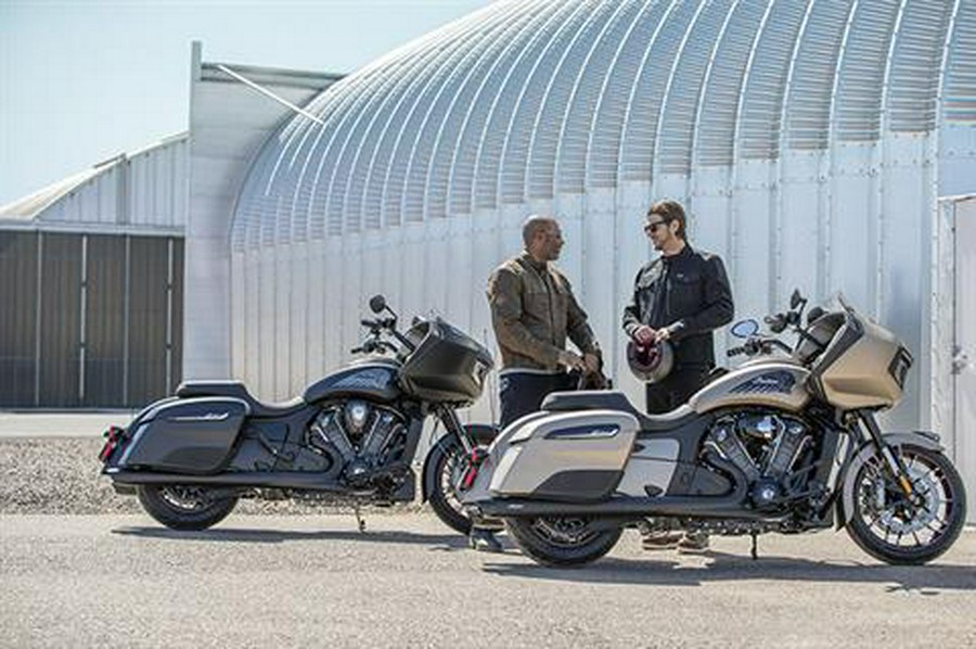 2020 Indian Motorcycle Challenger® Dark Horse®