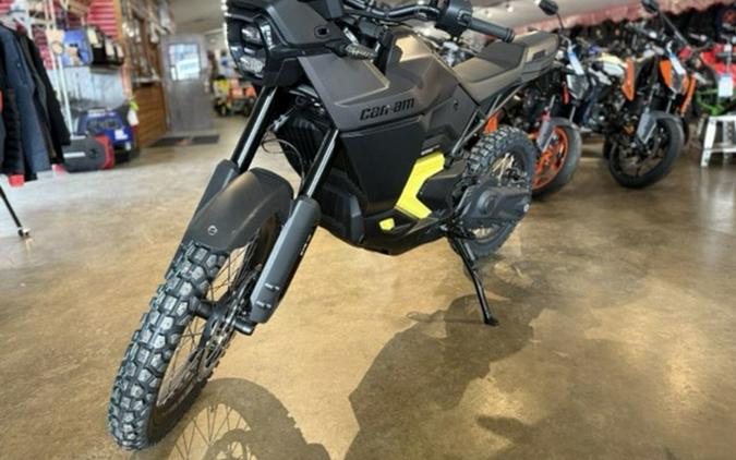 2025 Can-Am Origin Carbon Black