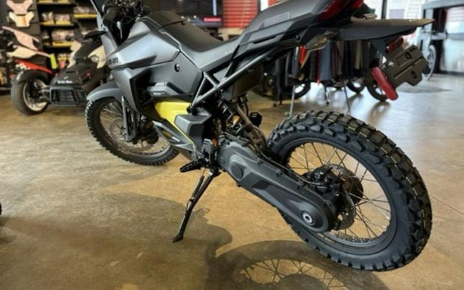 2025 Can-Am Origin Carbon Black