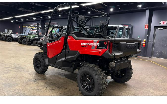 2025 Honda Pioneer 1000 Deluxe