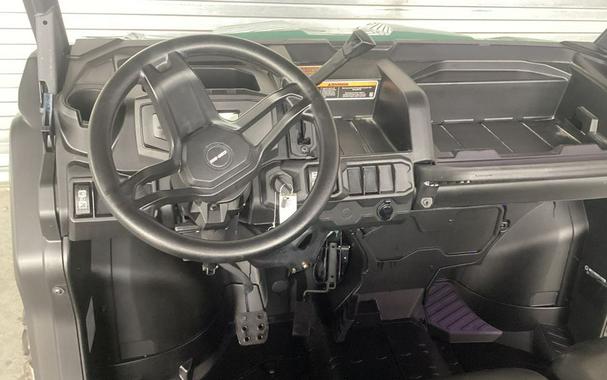 2025 Can-Am Defender MAX DPS HD7