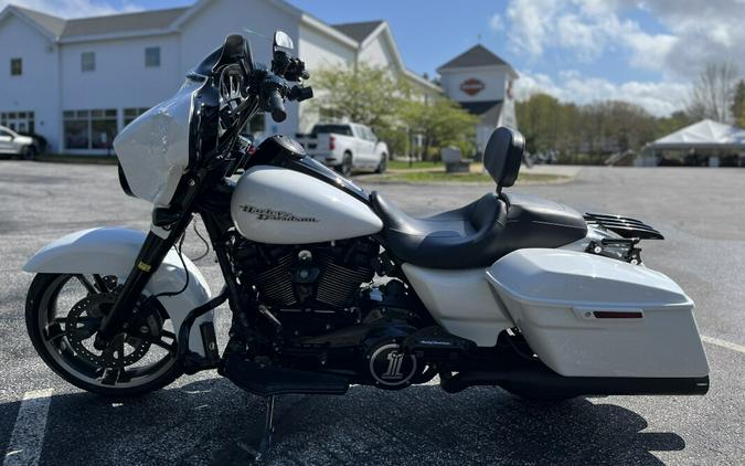 FLHXS 2017 Street Glide Special