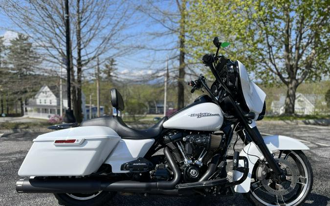 FLHXS 2017 Street Glide Special