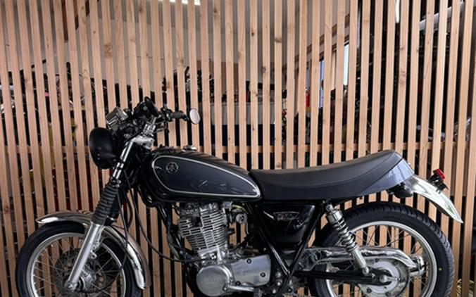 2015 Yamaha SR400