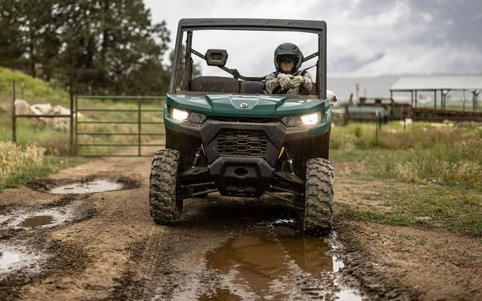 2025 Can-Am™ Defender DPS HD7