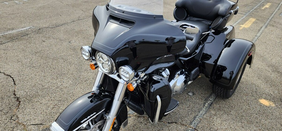 2024 Harley-Davidson® Tri Glide® Ultra FLHTCUTG