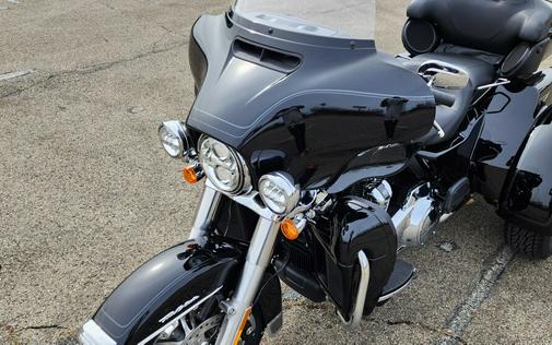 2024 Harley-Davidson® Tri Glide® Ultra FLHTCUTG