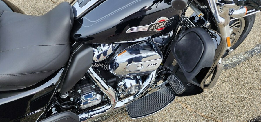 2024 Harley-Davidson® Tri Glide® Ultra FLHTCUTG