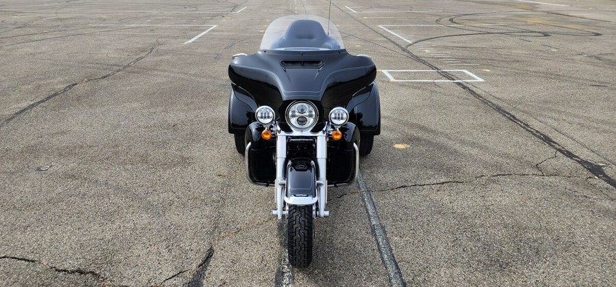 2024 Harley-Davidson® Tri Glide® Ultra FLHTCUTG