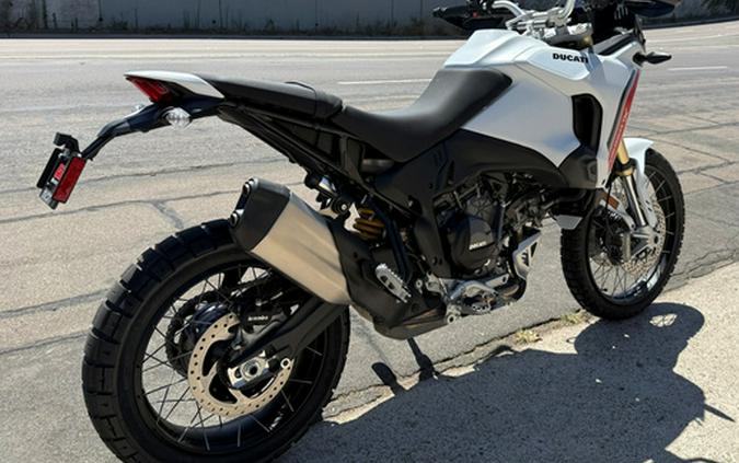 2027 Ducati DESERT X V2