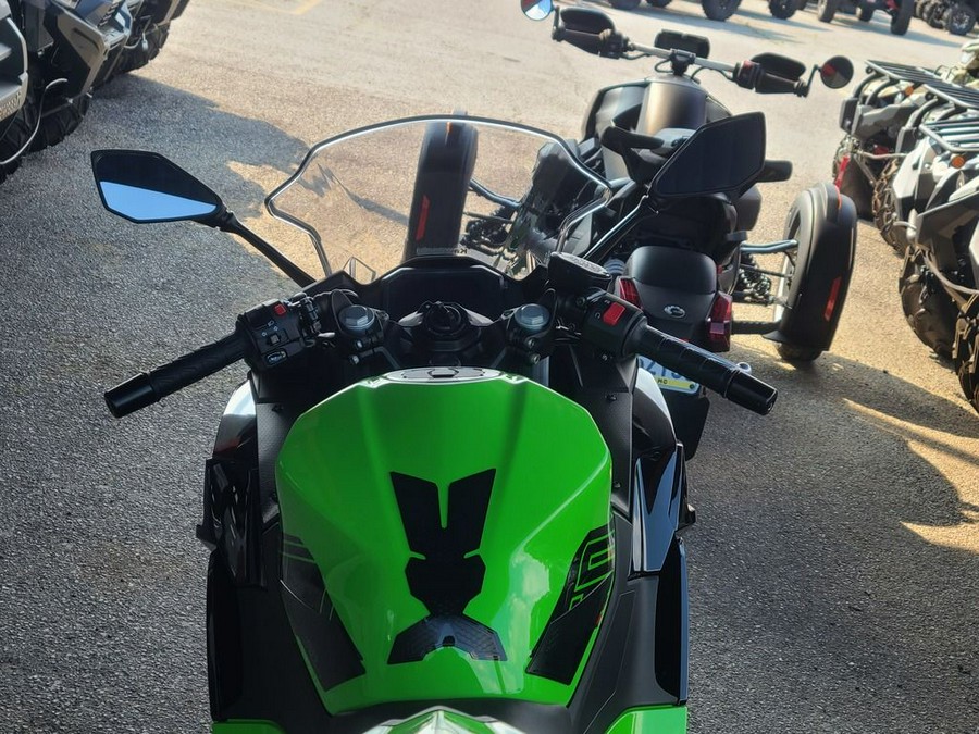 2024 Kawasaki Ninja® 500 KRT Edition SE ABS