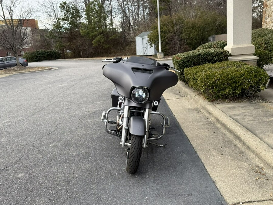 FLHXS 2017 Street Glide® Special