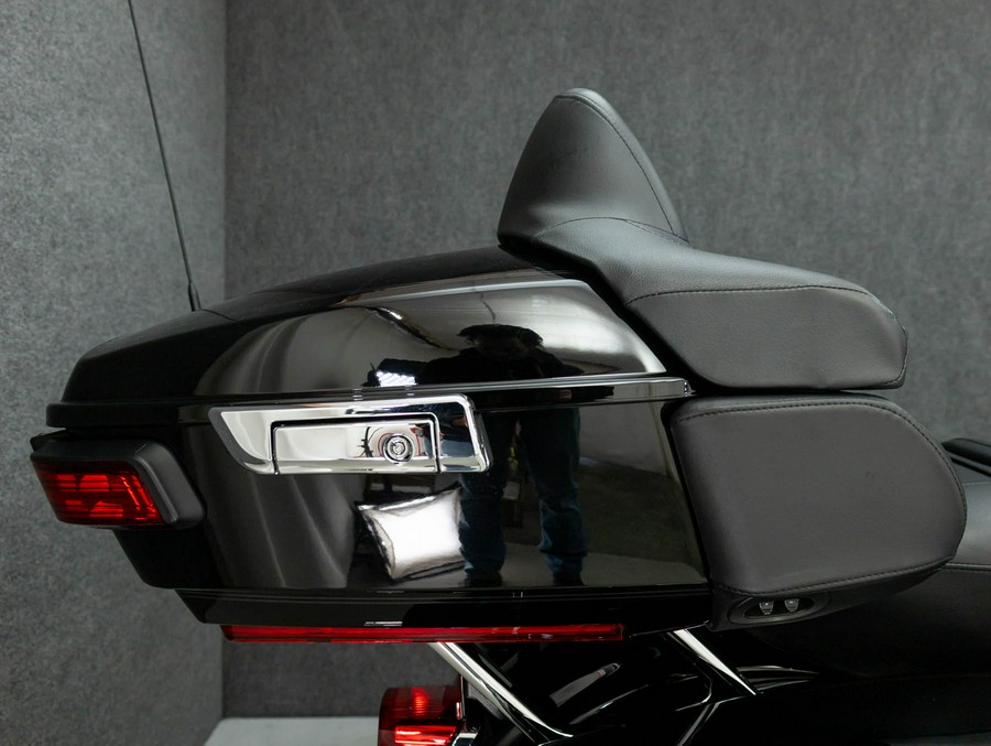 2018 HARLEY DAVIDSON FLHTCU ELECTRA GLIDE ULTRA CLASSIC W/ABS