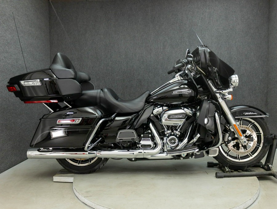 2018 HARLEY DAVIDSON FLHTCU ELECTRA GLIDE ULTRA CLASSIC W/ABS