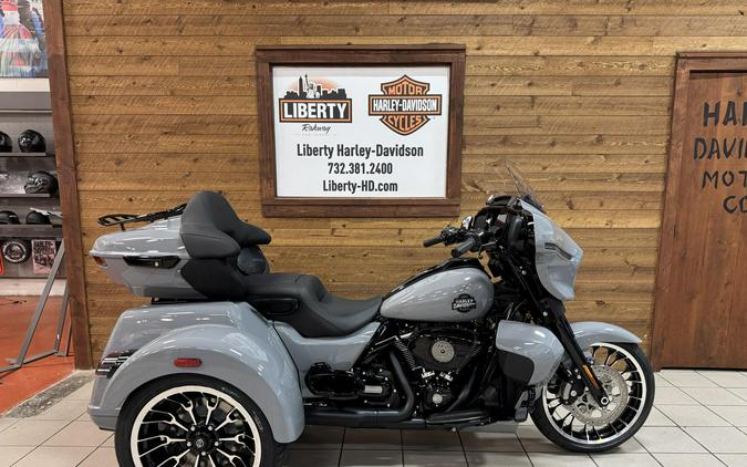 2026 Harley-Davidson® Street Glide 3 Limited Dark Billiard Gray Black Trim FLHLT