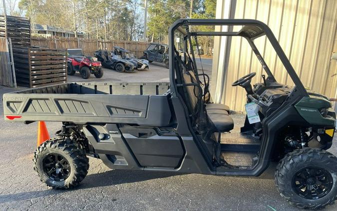 2024 Can-Am® Defender PRO DPS HD10