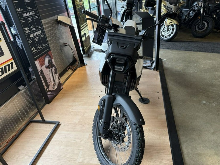 2025 Can-Am Origin White