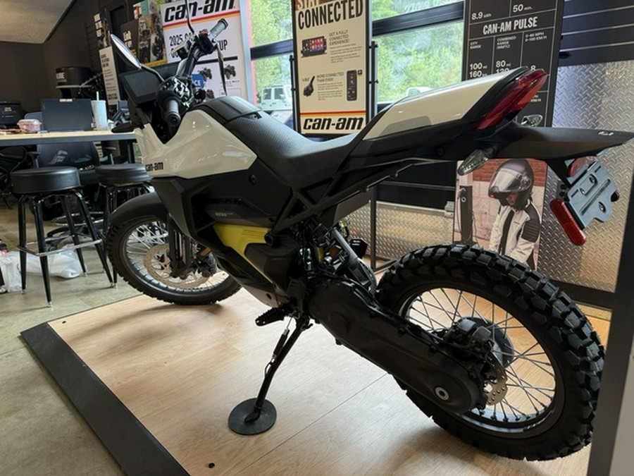 2025 Can-Am Origin White