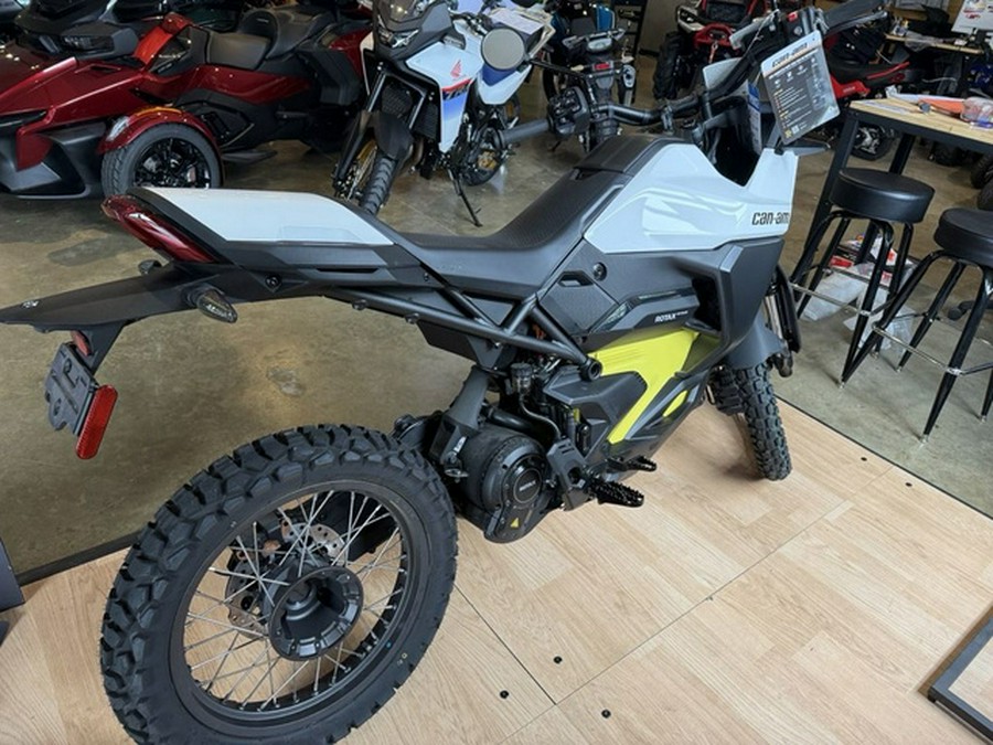 2025 Can-Am Origin White