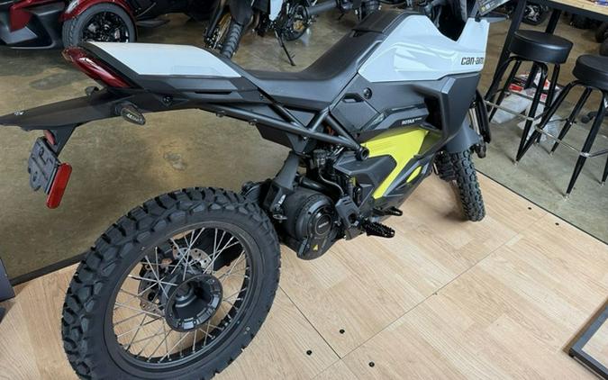 2025 Can-Am Origin White