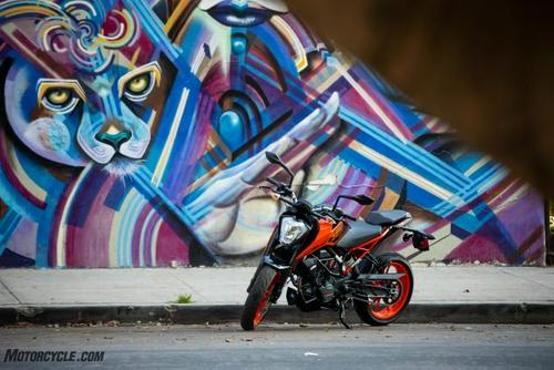 2020 KTM 200 Duke Review – First Ride