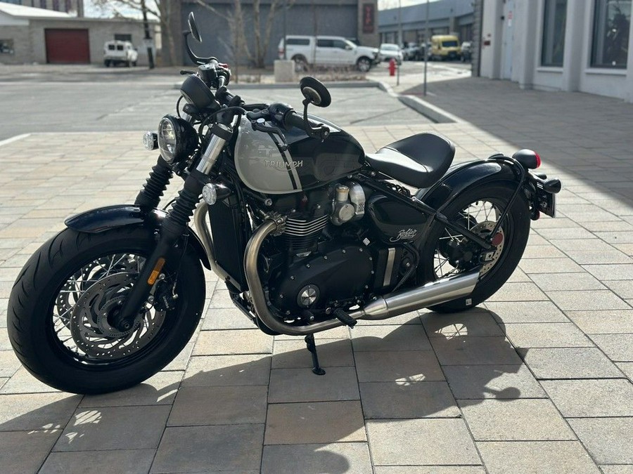 2024 Triumph Bonneville Bobber Jet Black/Ash Gray