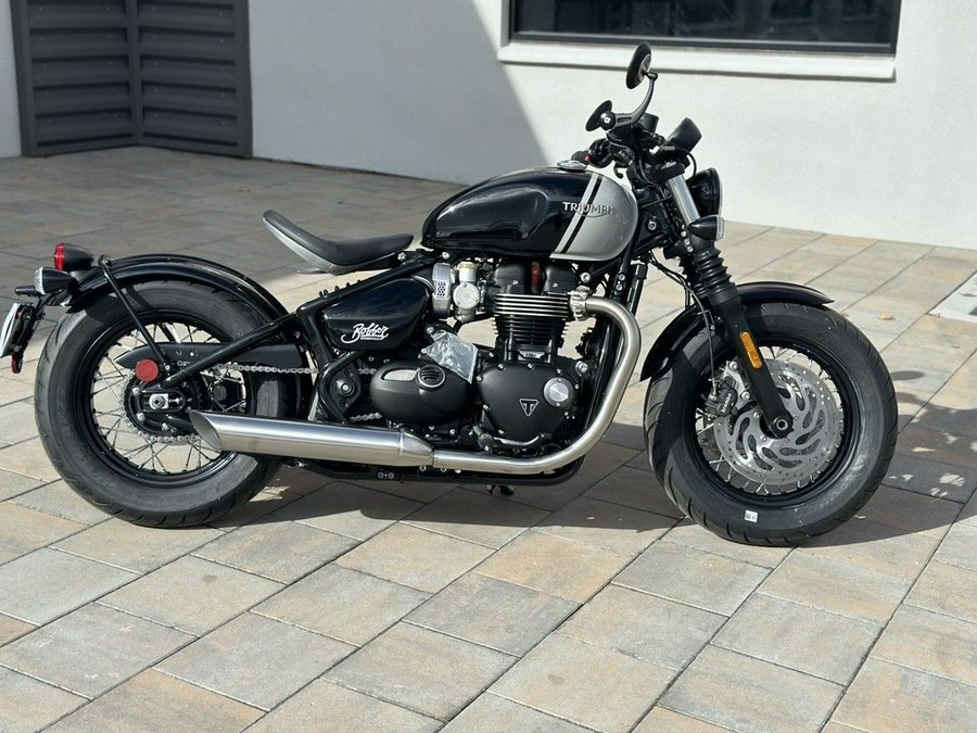 2024 Triumph Bonneville Bobber Jet Black/Ash Gray