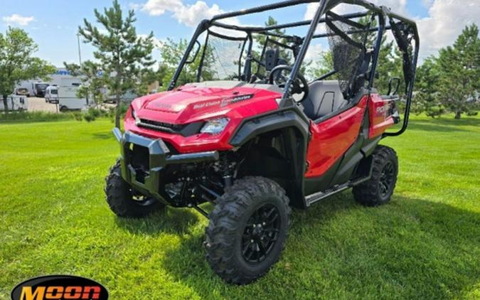 2024 Honda Pioneer 1000-5 Deluxe DELUXE AVENGER RED