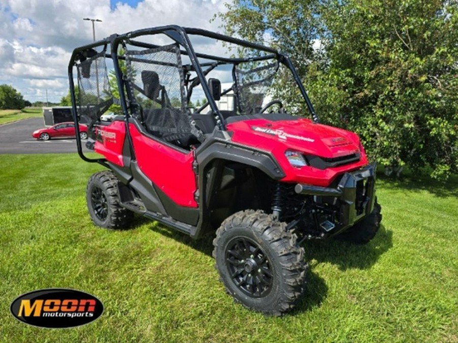 2024 Honda Pioneer 1000-5 Deluxe DELUXE AVENGER RED