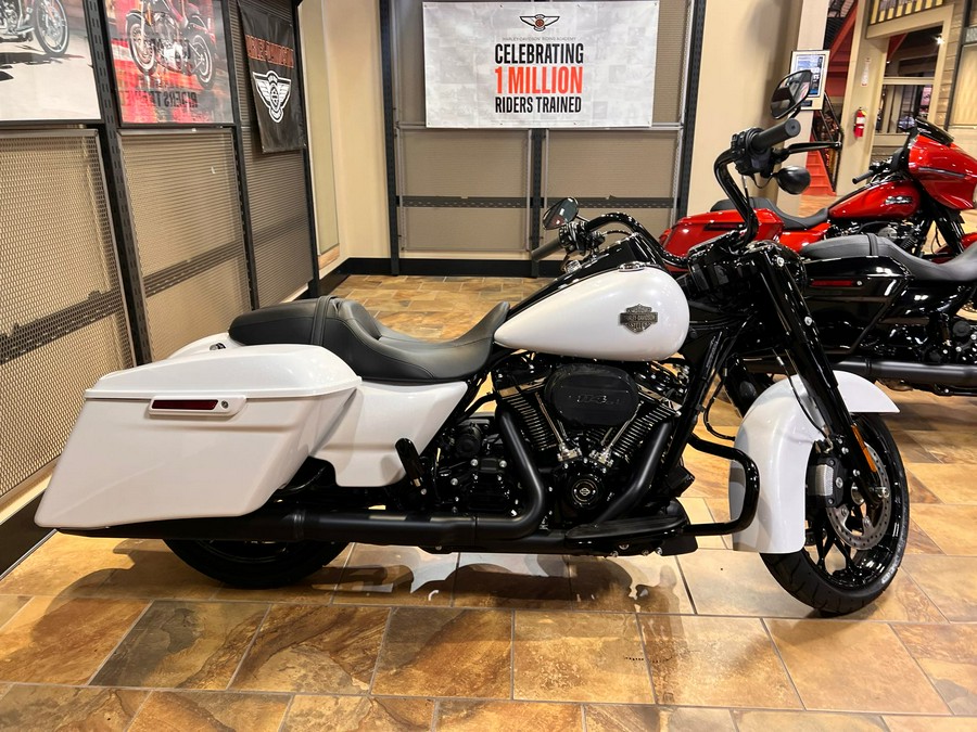 2024 Harley-Davidson Road King Special