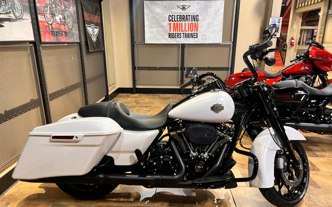 2024 Harley-Davidson Road King Special